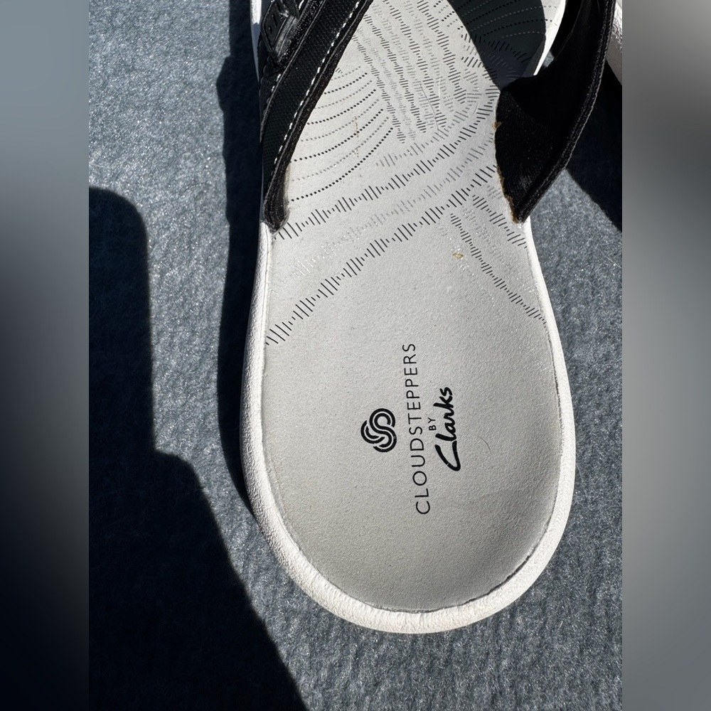 Clark’s Cloudsteppers Breeze Reyna Flip-Flop Sandals Black White Size 8 - Picture 5 of 10